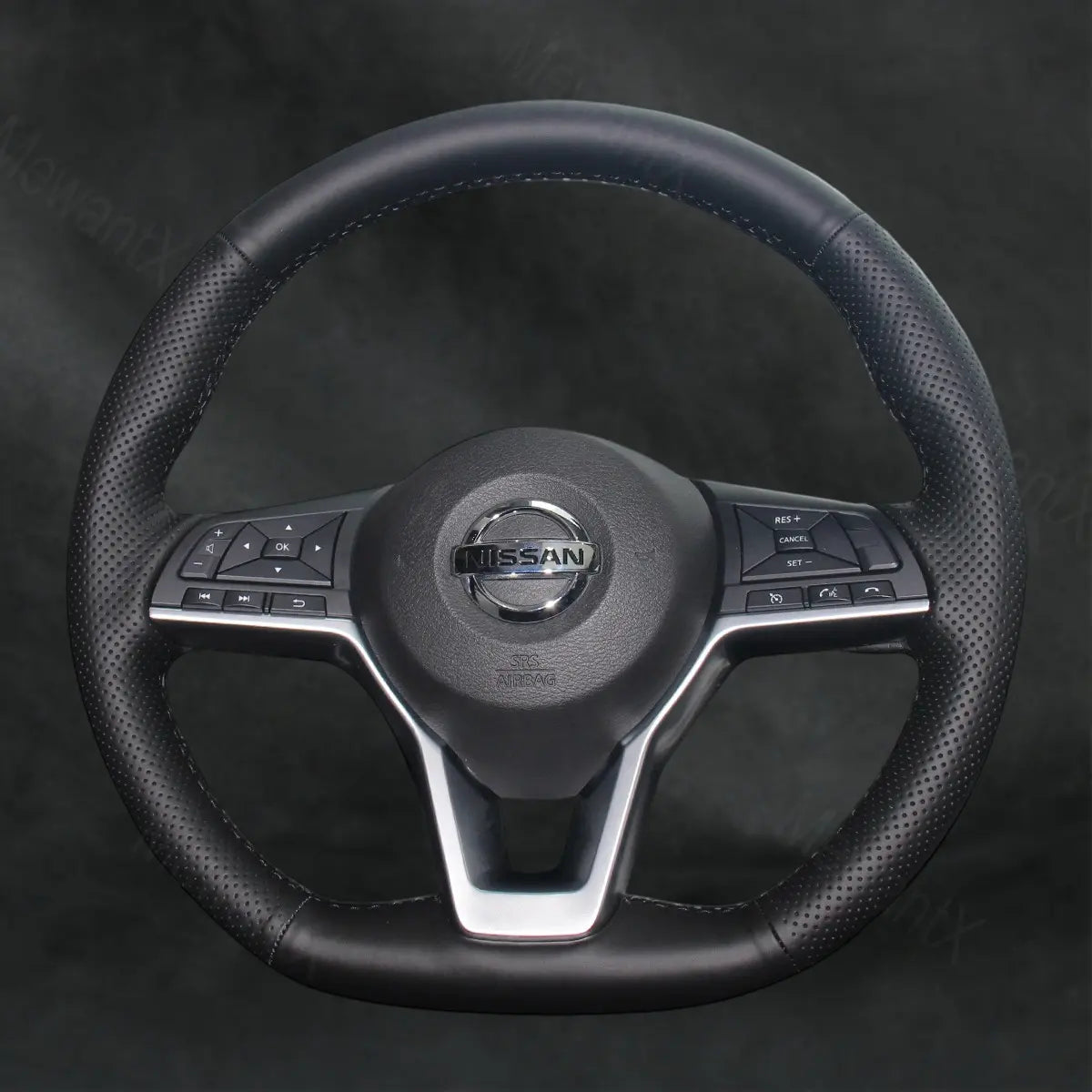 Steering Wheel Cover For Nissan Altima VI L34 2019 - 2024 - Mewantx